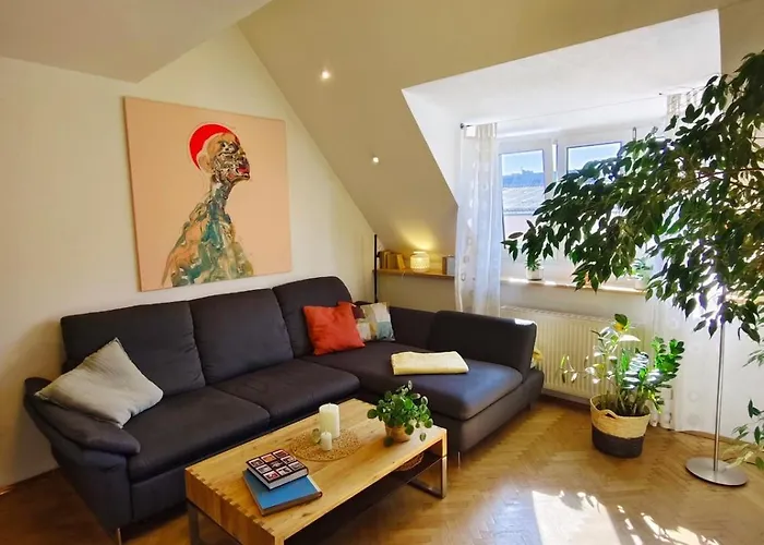 Dachgeschosswohnung Mit Dachterrasse *